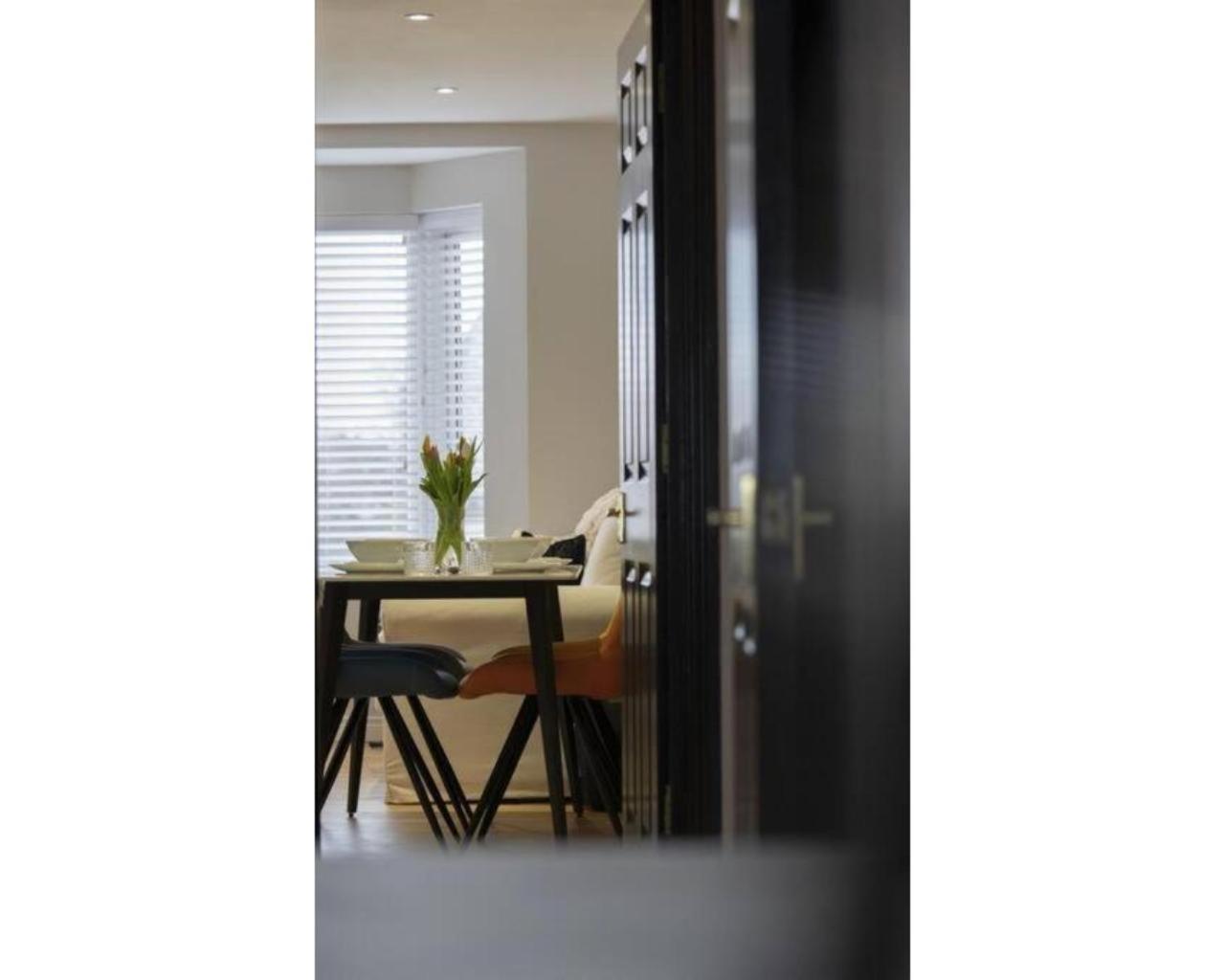 Central Belfast Apartments Queen'S Hideaway Экстерьер фото