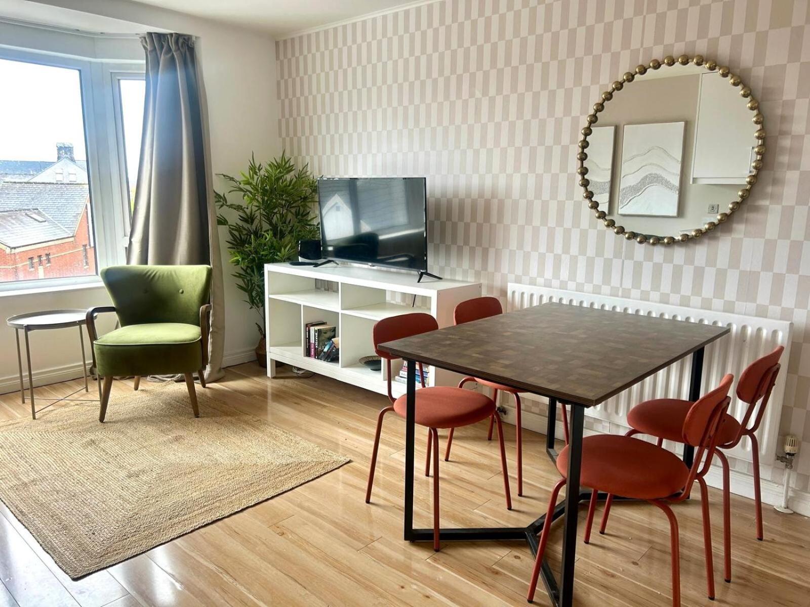 Central Belfast Apartments Queen'S Hideaway Экстерьер фото